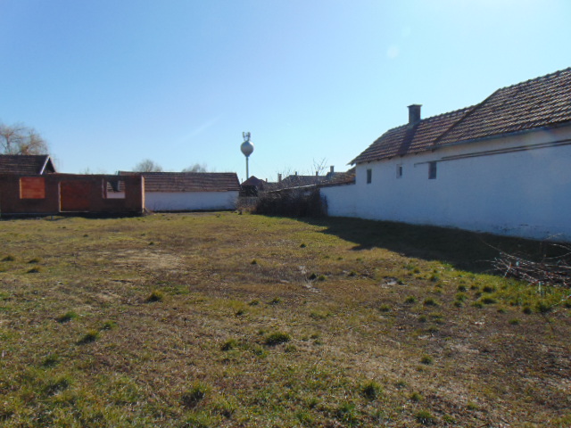 Eladó családi ház Abádszalókon, 717 m² – 16