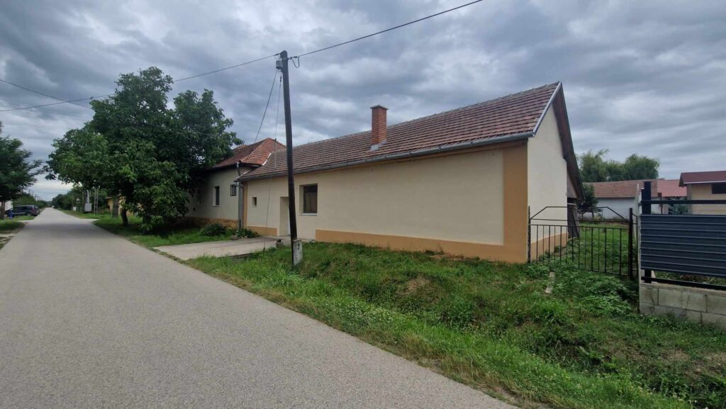 Eladó családi ház Abádszalókon, 717 m² – 2