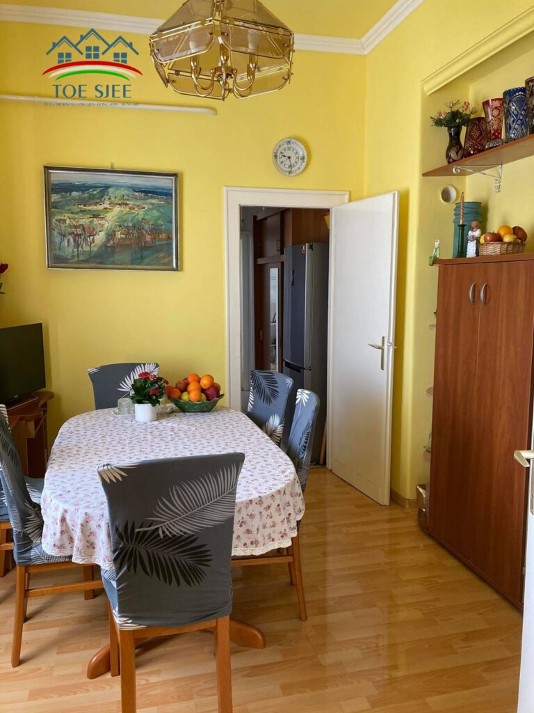 Eengezinswoning van 296 m² te koop in Szolnok, perceel van 345 m² – 4