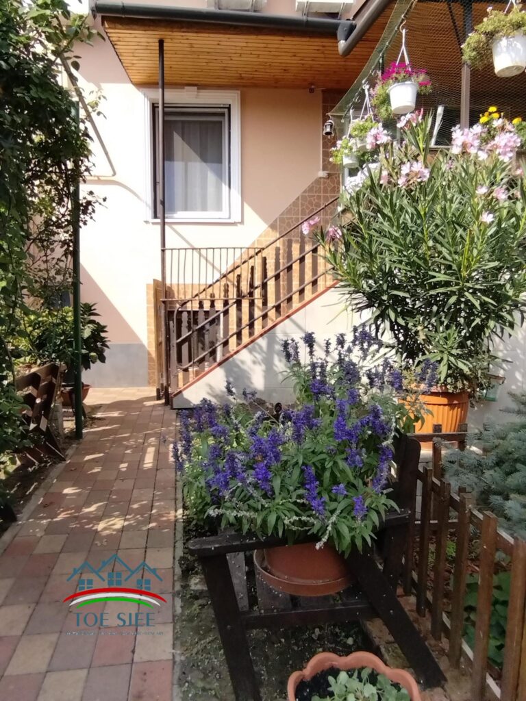 Eengezinswoning van 296 m² te koop in Szolnok, perceel van 345 m² – 8