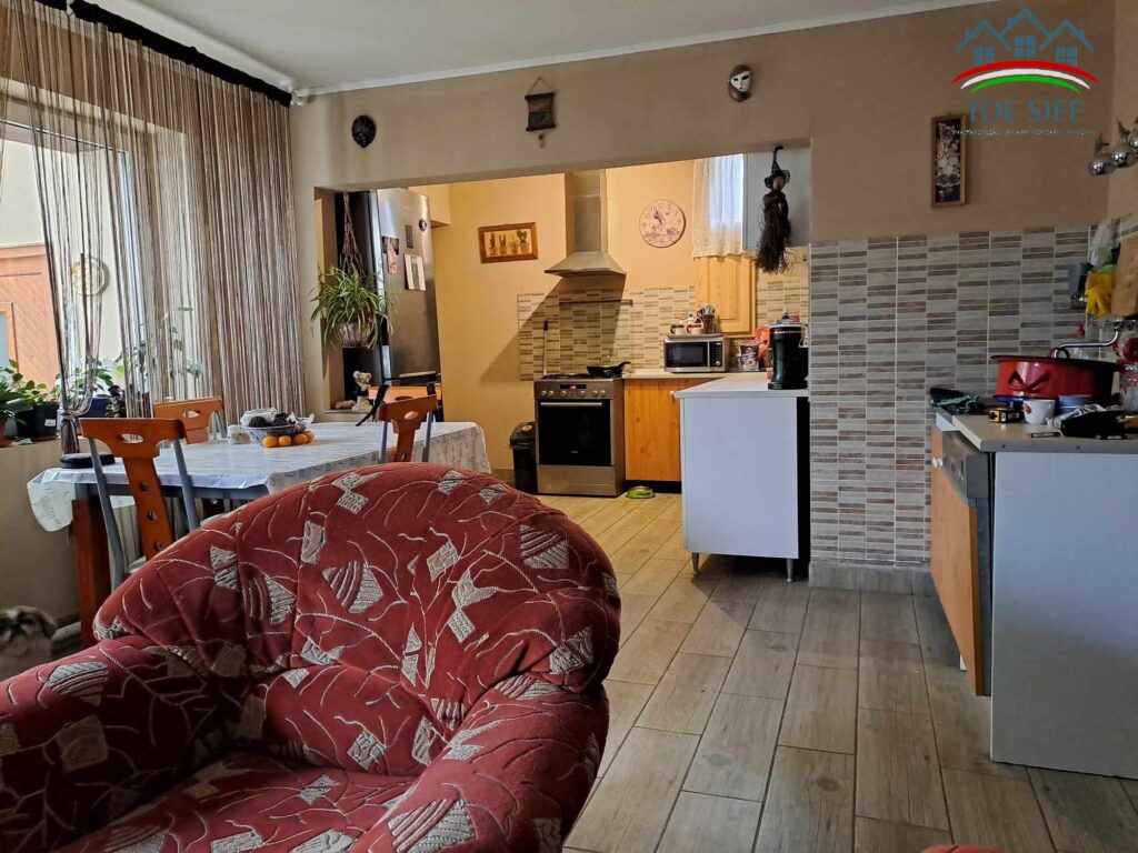 Eladó 102 m²-es családi ház Abádszalókon, 1056 m²-es telken – 14