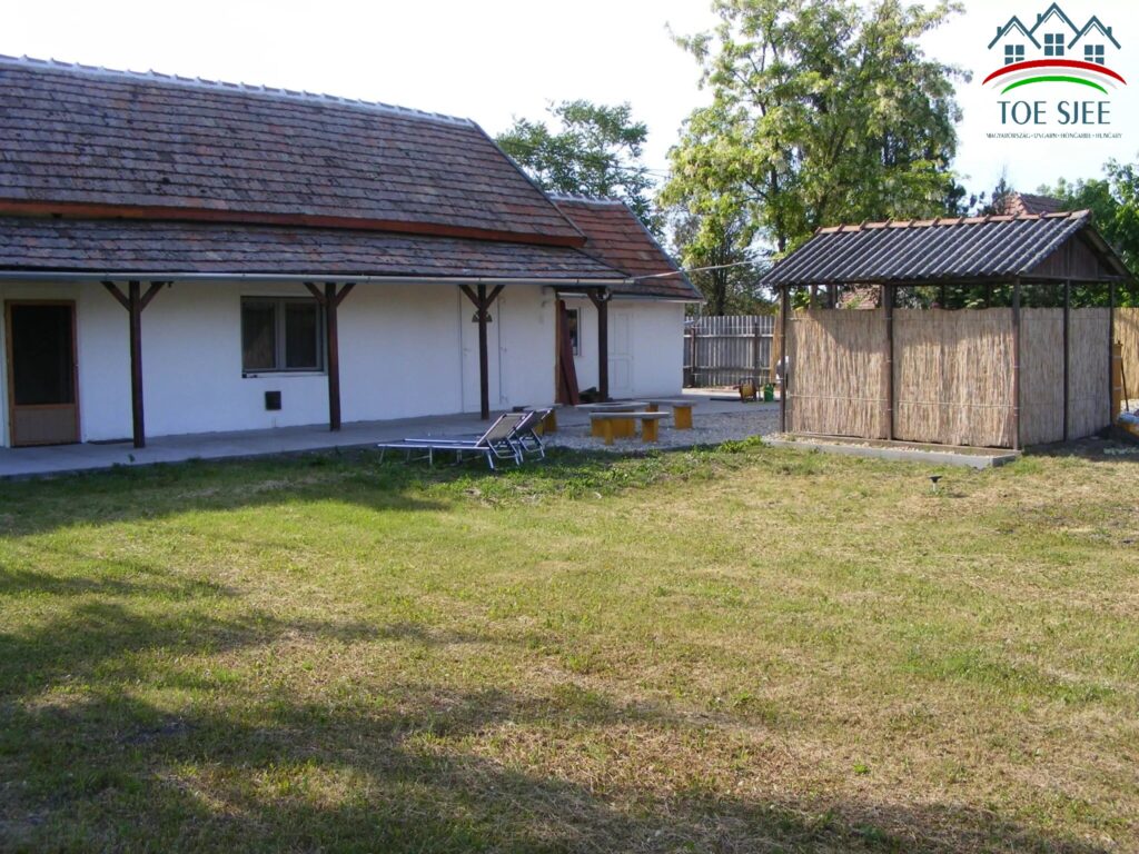 Eladó 55 m²-es családi ház Sarudon, 1258 m²-es telken – 2