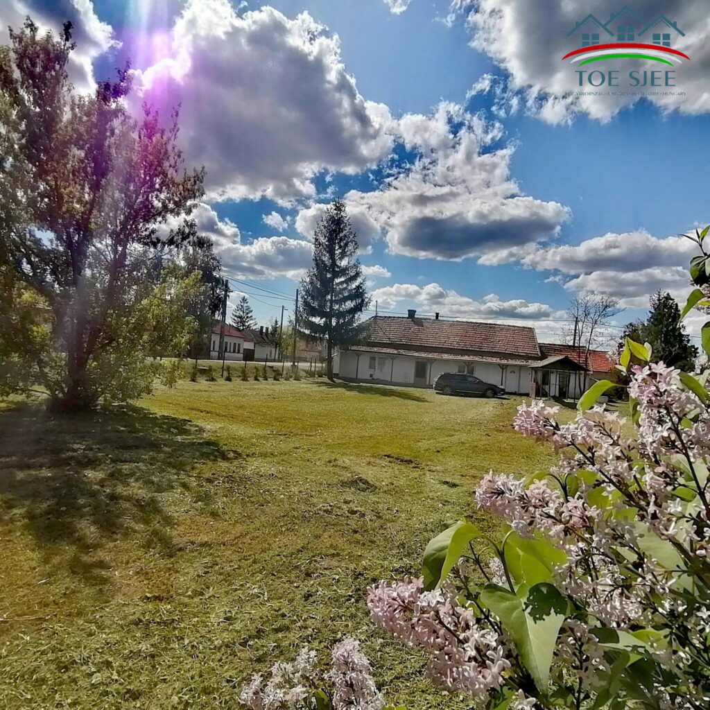 Eladó 55 m²-es családi ház Sarudon, 1258 m²-es telken – 20