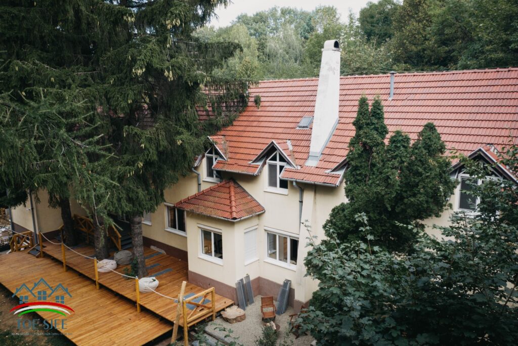 Eladó 330 m²-es panzió Mátraszentimrén, 1237 m²-es telken – 2