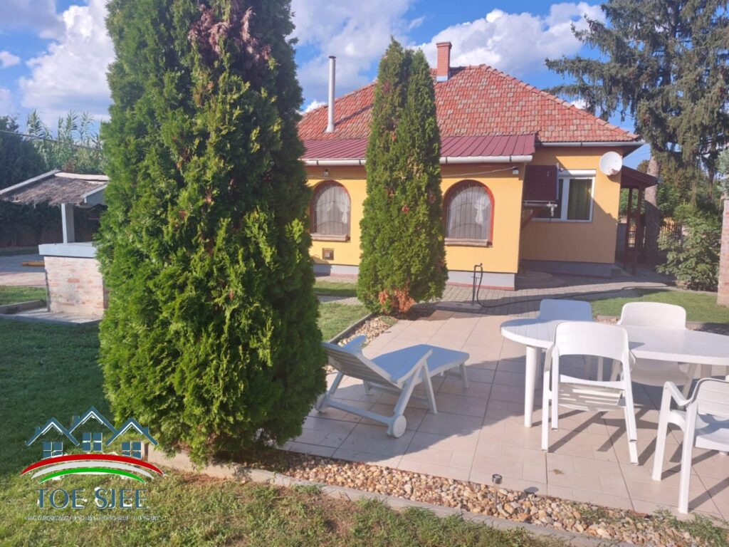 Eladó 120 m²-es családi ház Abádszalókon, 1300 m²-es telken – 18